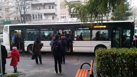Angajaţii societăţii de transport public din Galaţi intră în grevă de avertisment