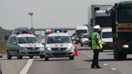 Accident pe Autostrada Soarelui. O maşină s-a răsturnat într-un şanţ. A fost solicitat un elicopter SMURD