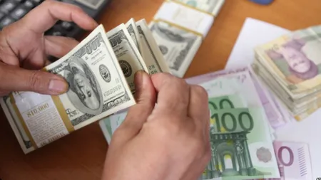 CURS VALUTAR BNR, 15 mai 2019. Euro a scăzut spre 4,76 lei. Aurul, la cel mai mare nivel din ultimele 6 săptămâni