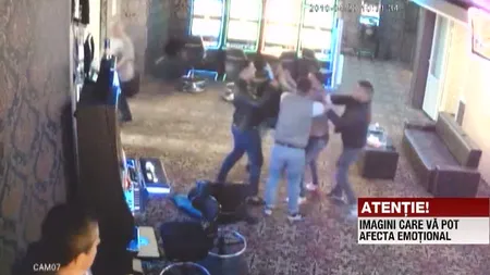 Atac sângeros filmat în cazinou. În imagini apare şi un copil VIDEO