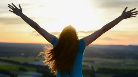 8 trucuri simple care îţi vor face viaţa mai frumoasă şi mai sănătoasă