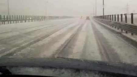 Prăpăd pe Autostrada Soarelui. Strat gros de grindină VIDEO