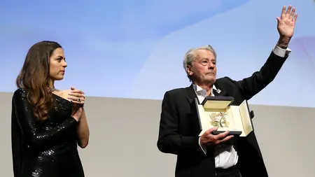 Alain Delon a primit Premiul Onorific Palme D'Or pentru întreaga sa carieră