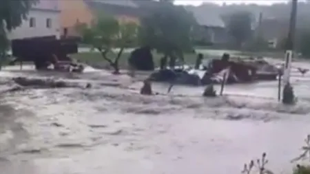 Grindină şi inundaţii în Gorj