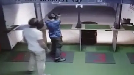 Momentul şocant în care un bărbat se împuşcă în cap într-un poligon din Cluj.