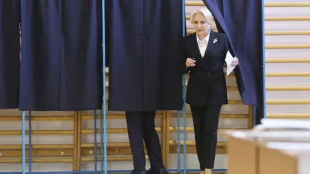 Viorica Dăncilă s-a răzgândit. Premierul a anunţat că nu va vota la referendum