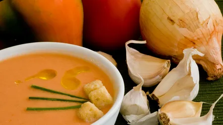 REŢETA ZILEI: Gazpacho cu crutoane