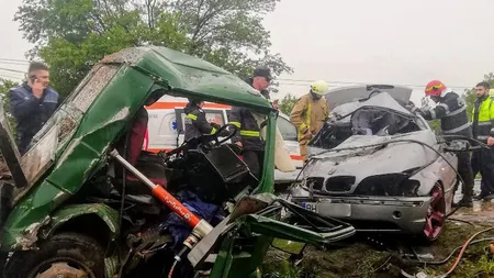 Accident cu cinci victime pe DN1. Un bărbat a murit după ce un BMW s-a ciocnit cu o autoutilitară