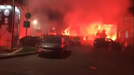 IMAGINI ŞOCANTE. Fanii lui Dinamo s-au dus peste Ionuţ Negoiţă la RIN şi au declanşat haosul FOTO şi VIDEO