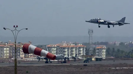 Incendiu pe aeroport, după ce un avion a pierdut un rezervor, la decolare. Toate zborurile au fost anulate