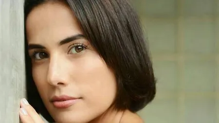 Şoc în televiziune, o cunoscută actriţă a murit la doar 33 de ani. Fanii sunt consternaţi