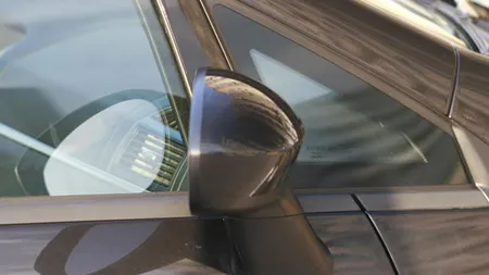 COD RUTIER: Când te urci în maşină, verifica cu atenţie geamurile şi parbrizul. Te poate costa 2.000 de lei!