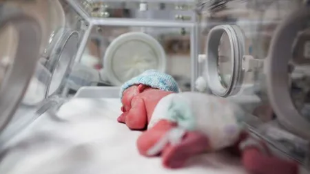 Aparatură medicală vitală pentru bebeluşii prematuri, donată la secţiile de neonatologie ale Spitalului de Urgenţă Cluj