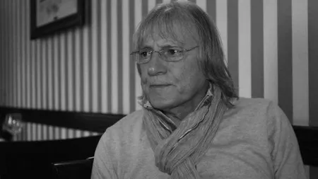 Mihai Constantinescu, internat în continuare la Spitalul Floreasca. Noi detalii despre starea de sănătate a cântăreţului