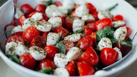 Reţetă de sezon: Salată de vară
