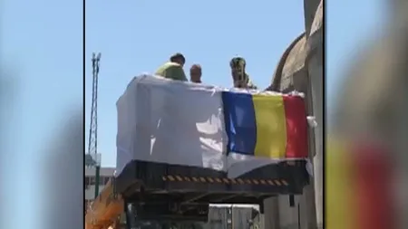 Înalt Preasfinţitul Teodosie, urcat la cer cu macaraua - VIDEO