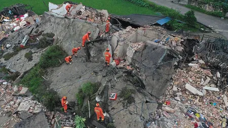 Cutremur în China: peste 80.000 de persoane au fost evacuate