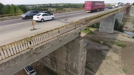 Podul peste Argeş, de la Adunaţii Copăceni, se închide pentru reparaţii. Drumul Giurgiu - Bucureşti va deveni un calvar pentru şoferi