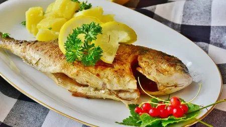 Reţete peşte: Peste cu nuci