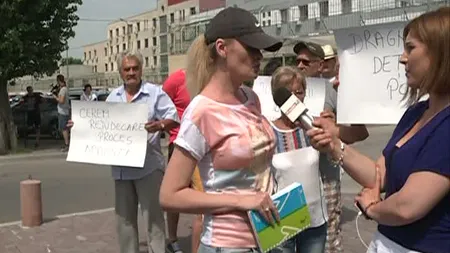 Protest la Penitenciarul Rahova. Oamenii au cerut eliberarea lui Liviu Dragnea. Imbrânceli cu lideri #rezist