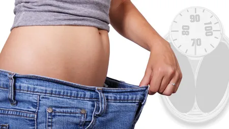 Abdomen plat: 7 moduri ca sa dai jos burta fara sa mergi la sala. Lista alimentelor pe care sa nu le mananci