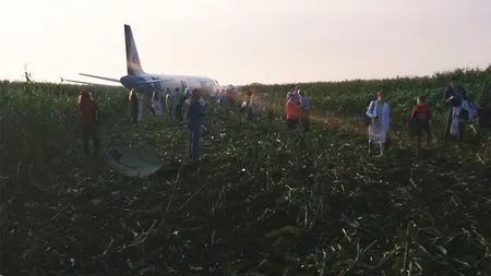 Un avion Ural Airlines a aterizat de urgenţă la Soci