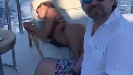 Bobby Păunescu s-a combinat cu o BOMBĂ-SEXY. Au petrecut GOI pe un iaht de lux FOTO
