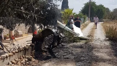 Un avion şi un elicopter s-au ciocnit în aer. Cel puţin 5 morţi