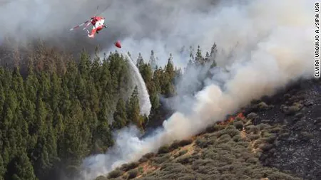 MAE Român, atenţionare de călătorie în Spania: incendii în Gran Canaria. Calamitate de nivel 2