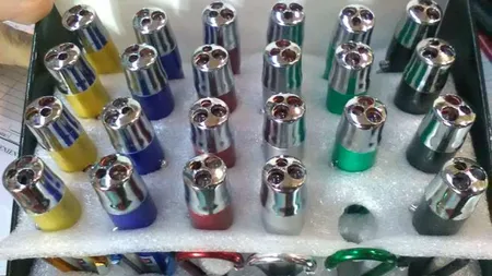 Protecţia Consumatorilor a dat amenzi de peste 500.000 lei comercianţilor care vând lanterne laser