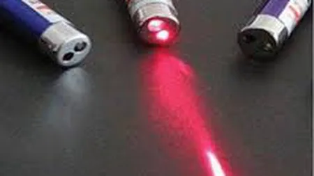 ANPC, amenzi de peste 270.000 de lei comercianţilor care vând lasere pentru copii. Acestea pot provoca orbirea