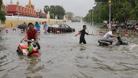 Inundaţii catastrofice în Thailanda. Cel puţin 32 de morţi