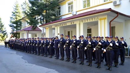 Înscriere la şcolile de agenţi de poliţie. Câte locuri sunt disponibile şi până când se pot înscrie candidaţii