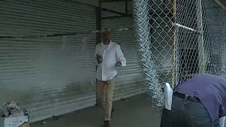 Scandal la demolarea Complexului Europa. Fostul proprietar refuză să părăsească depozitul