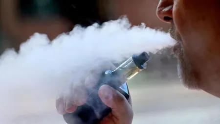 FDA, despre cazurile de îmbolnăvire a unor utilizatori de vaping: Sunt cauzate de folosirea lichidelor cu extract de marijuana