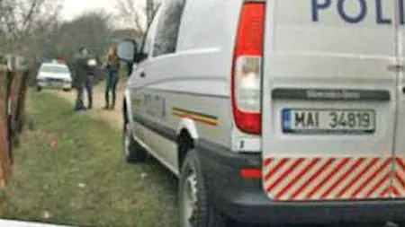 Opt copii au rămas orfani după ce tatăl lor s-a spânzurat. Familia are nevoie de ajutor