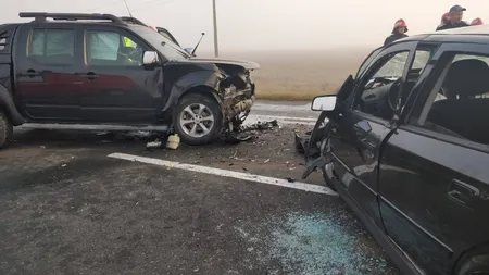 Accident horror în Bacău, un mort şi trei răniţi după coliziune frontală dintre două autoturisme