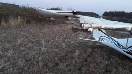 Un avion a aterizat forţat lângă autostrada A1. Intervenţie de urgenţă SMURD