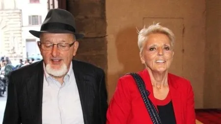 Părinţii fostului premier, condamnaţi la 1 an şi 9 luni de închisoare, într-o afacere cu facturi false