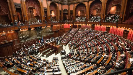 Un parlament european îşi reduce numărul membrilor cu mai mult de o treime