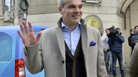 RomâniaTV: Rareş Bogdan are dosar la DNA. Cine vrea să oprească ascensiunea europarlamentarului? UPDATE