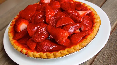 Tarta cu fructe si crema de vanilie
