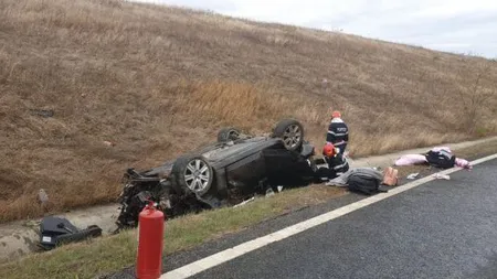 Accident grav pe A1. O tânără a murit, alte două persoane sunt inconştiente. A fost solicitată intervenţia unui elicopter SMURD