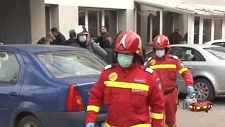 Copilul de 3 ani şi mamei lui, morţi după dezinsecţia de la Timişoara, înmormântaţi de biserică. Tatăl e încă internat în spital