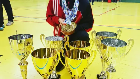 O româncă este cea mai bună jucătoare de fotbal tenis din lume. România are ca obiectiv cucerirea a 13 medalii de aur la CE