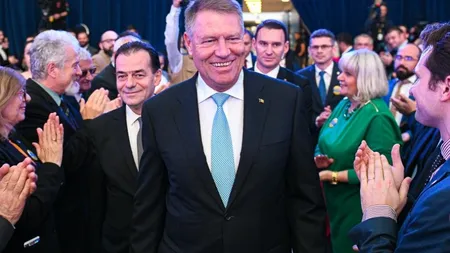 Cine sunt jurnaliştili şi analiştii invitaţi la dezbaterea de marţi cu preşedintele Klaus Iohannis. Câte întrebări vor fi puse