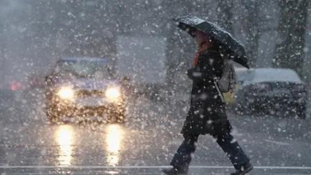 PROGNOZA METEO: Vreme rece şi ploi la început de decembrie. Ninsori în Transilvania, Moldova şi Muntenia