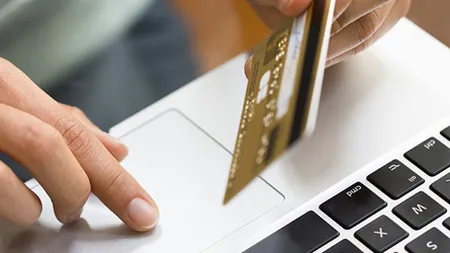 Românii au învăţat să plătească online. Creştere de 50% în primele nouă luni din 2019