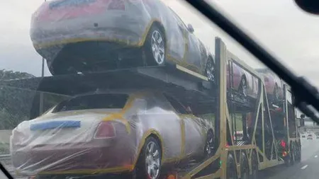 Regele care şi-a cumpărat 20 maşini Rolls-Royce, în timp ce supuşii săi suferă crunt de foame. Ce aroganţe şi-a mai permis monarhul