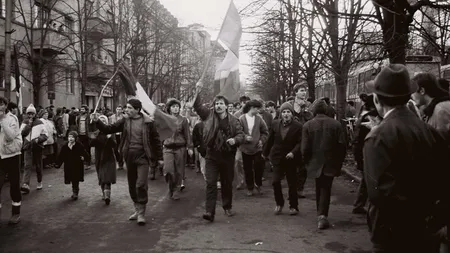 30 DE ANI DE LA REVOLUŢIE. Astăzi, revolta lua amploare după ce muncitorii din fabrici declanşaseră acţiuni de protest